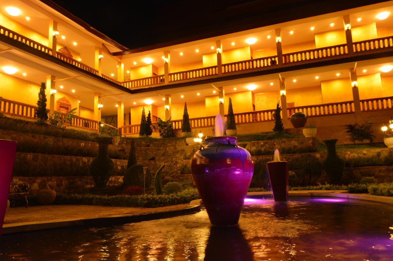 The M Bokeo Hotel Huay Xai Buitenkant foto